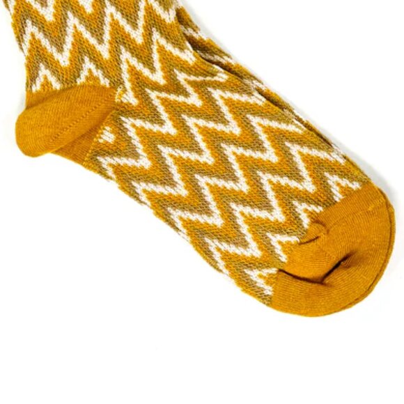 NWT Charley Yellow Chevron Crew Socks - Picture 3 of 5